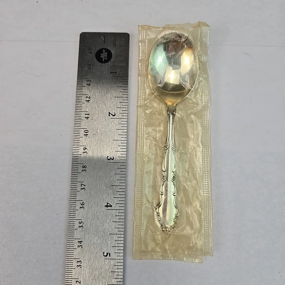 Vintage WM. A. Rogers / Oneida LTD Silverplate Child Toddler Spoon & Baby Spoon
